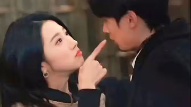 總裁夫人當(dāng)膩了，今天開始好好打工(全集)