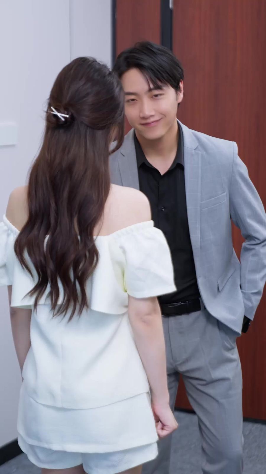 維修工逆襲記(情定佳人之逆襲總裁)(職場(chǎng)逆襲遇佳人)(我愛我家)(全集)