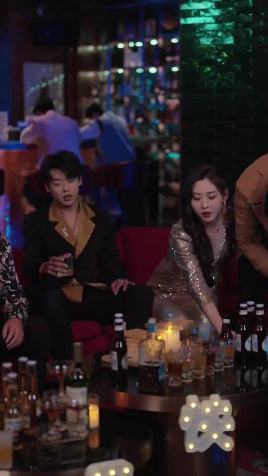 偷偷翹嘴，暗戀哥他爽到了(全集)